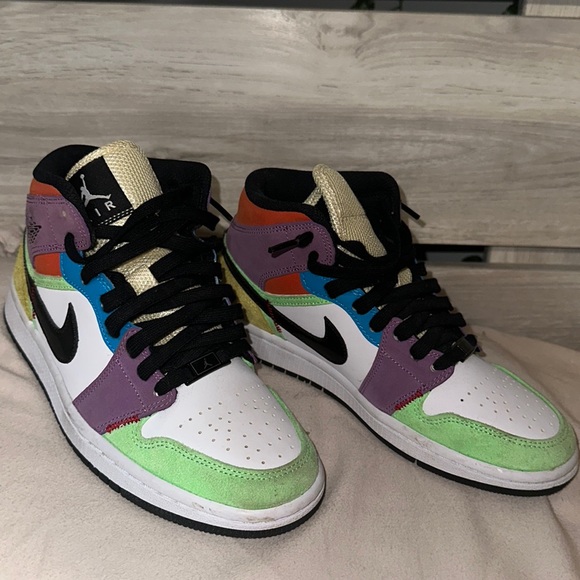 Nike Shoes - 2020 Women’s air jordan 1 mid SE ‘Lightbulb’